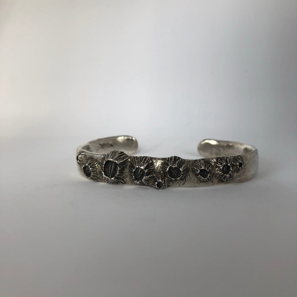 barnacle cuff bracelet size large