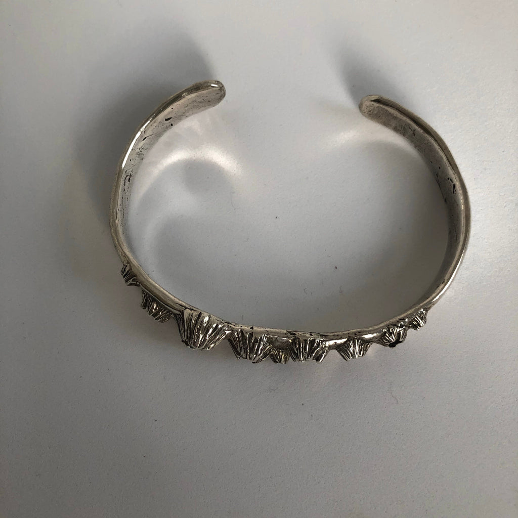 barnacle cuff bracelet size large